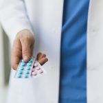 Jaki lekarz przepisze tabletki poronne